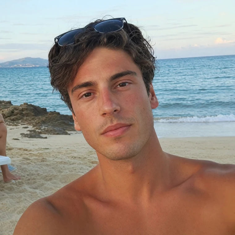 Alessandro V.